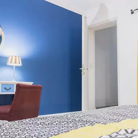 Charming 2 Bedroom Maisonette In Jell1-3