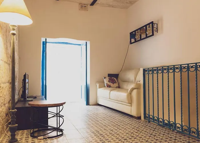 Holiday home Charming 2 Bedroom Maisonette In Jell1-3 Valletta